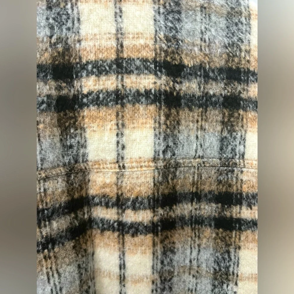 Good American Plaid Oversized Thick Wool Shacket - Picture 9 of 11